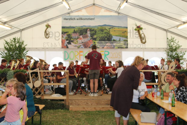 JuKa des MVU unterhält Besucher auf dem Ulrichsfest in Uigendorf