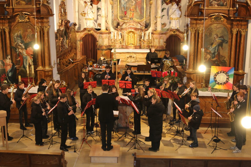 Besinnliche Klänge in Unlingen: Konzert „Musik im Advent“