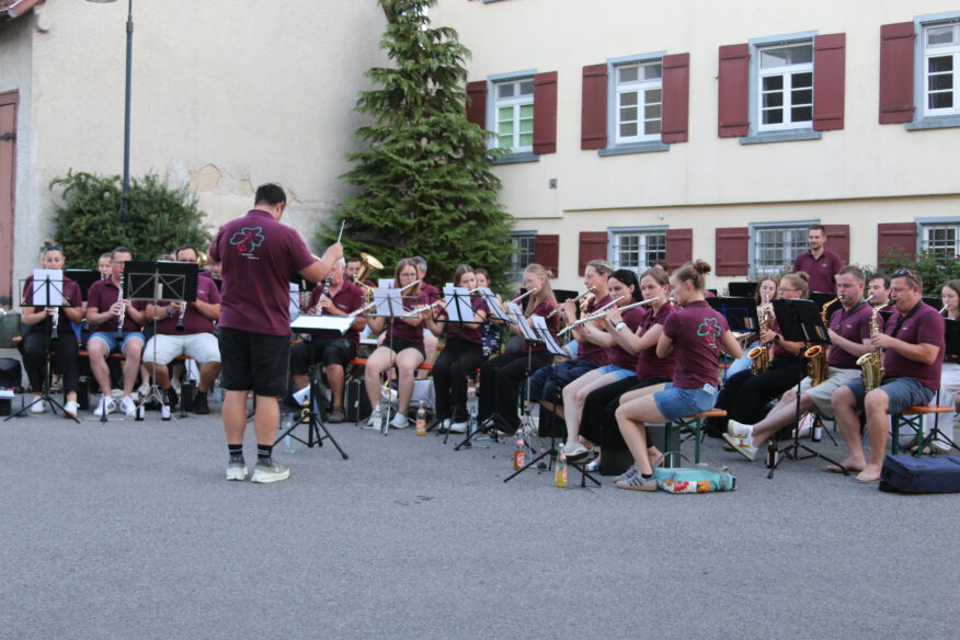 Eindrücke vom Platzkonzert der 3 Unlinger Vereine